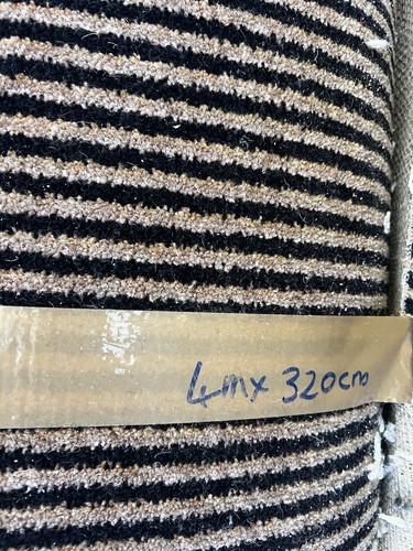Carpet offcut wool blend black